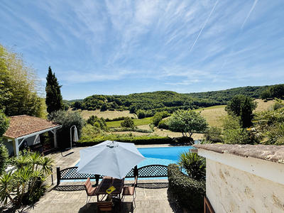 Maison - 123 m² - 4 pièces