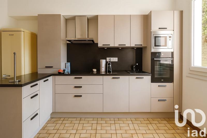 Maison - 158 m² - 8 pièces