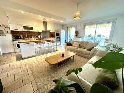 Appartement - 85 m² - 4 pièces