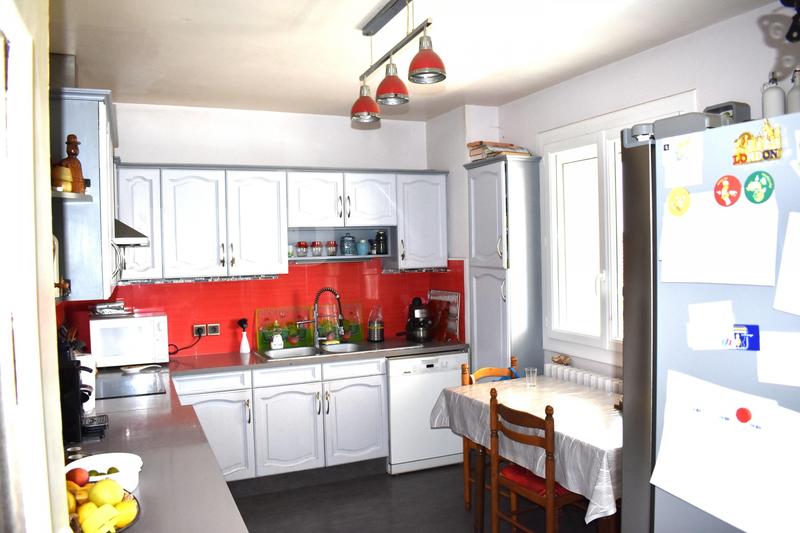 Maison - 215 m² - 14 pièces