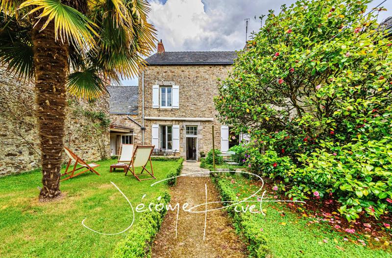 Maison de maîtres - 167 m² - 7 pièces