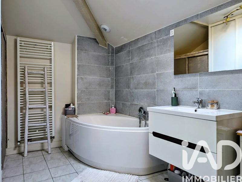 Maison - 178 m² - 7 pièces