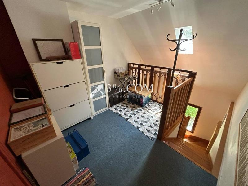 Maison - 205 m² - 8 pièces