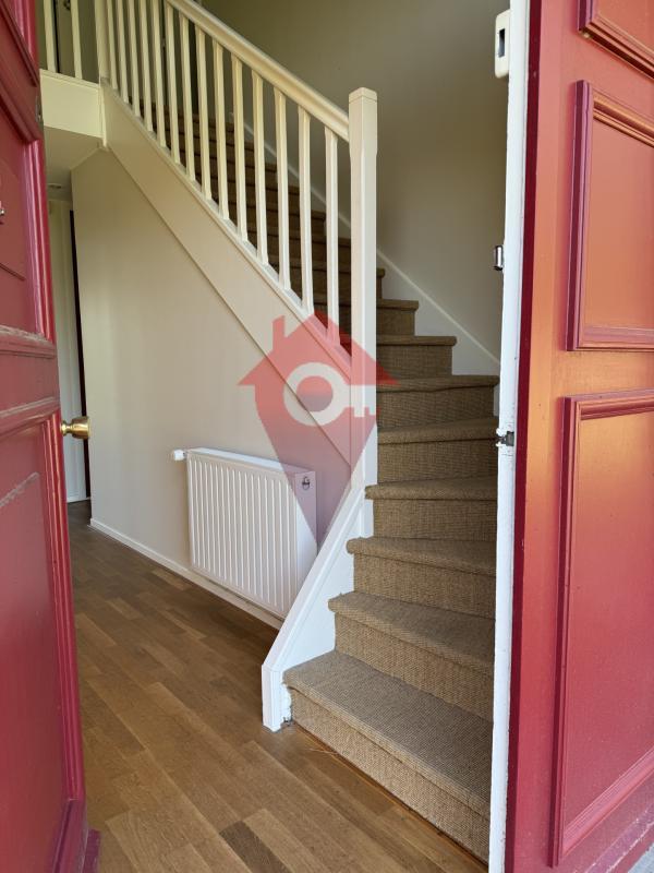 Maison - 194 m² - 8 pièces