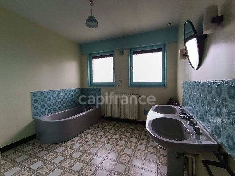 Maison - 121 m² - 5 pièces