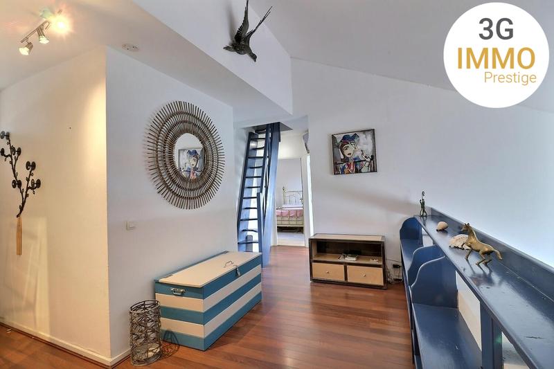 Appartement - 104 m² - 6 pièces