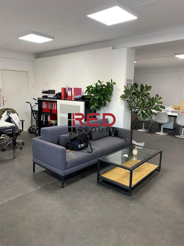 Local commercial - 101 m²