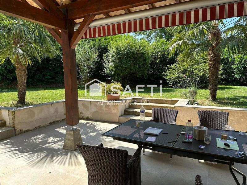 Maison - 139 m² - 6 pièces