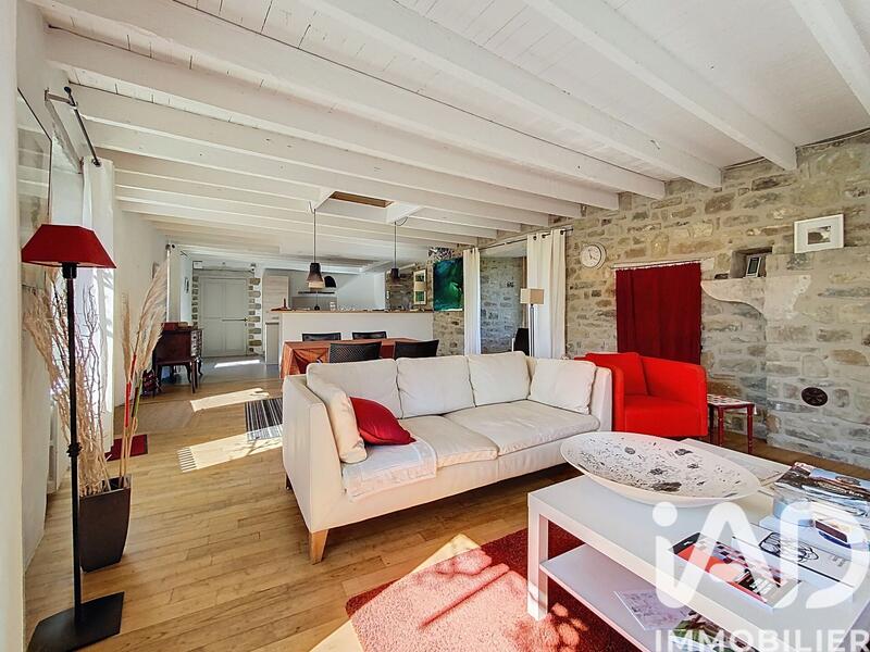 Maison - 343 m² - 9 pièces