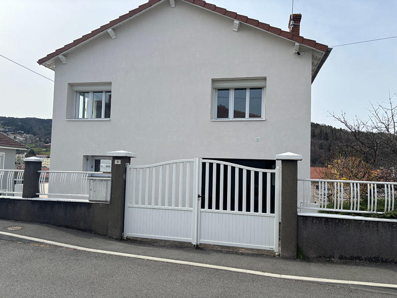 Maison - 102 m² - 4 pièces