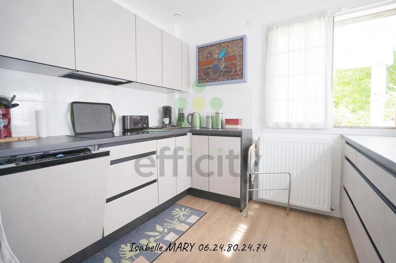 Maison - 179 m² - 5 pièces