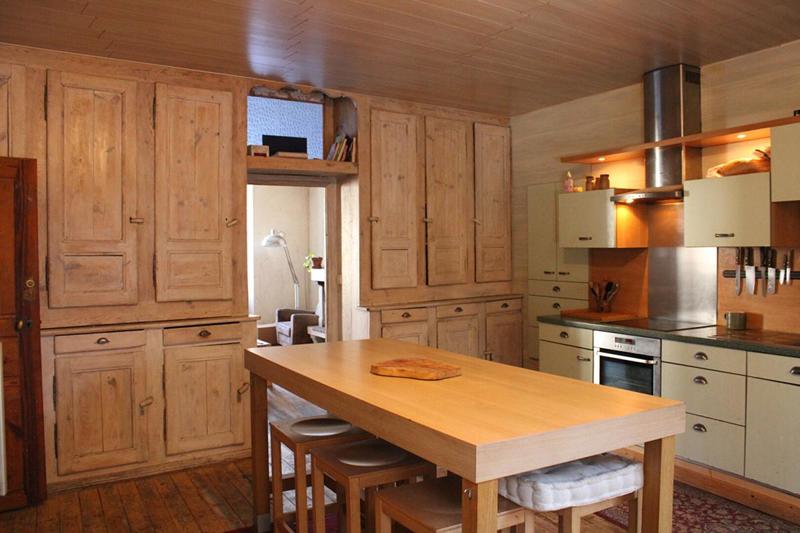 Maison - 236 m² - 14 pièces