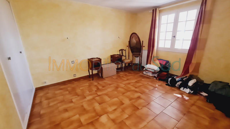 Maison - 220 m² - 8 pièces