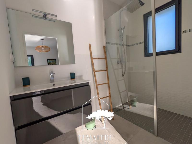 Maison - 175 m² - 5 pièces