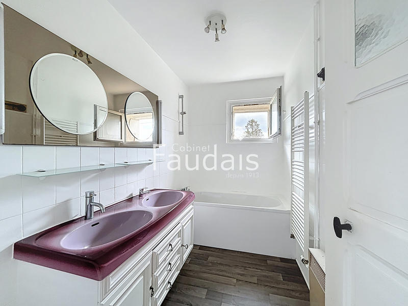 Maison - 126 m² - 5 pièces