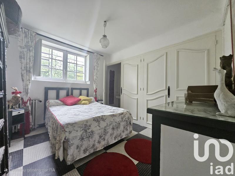 Maison - 207 m² - 6 pièces