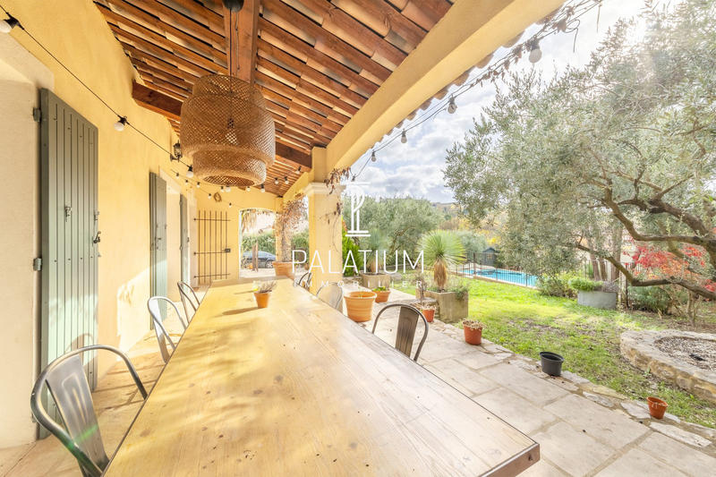 Maison - 147 m² - 6 pièces