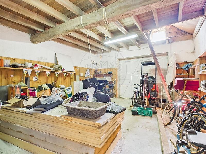 Maison en pierre - 333 m² - 9 pièces