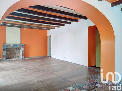 Maison - 200 m² - 7 pièces