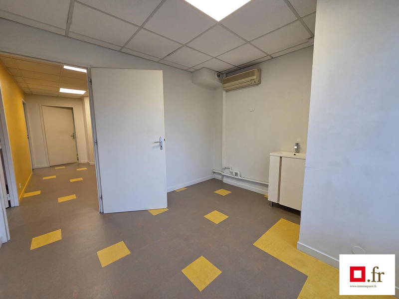 Bureau - 71 m² - 3 pièces