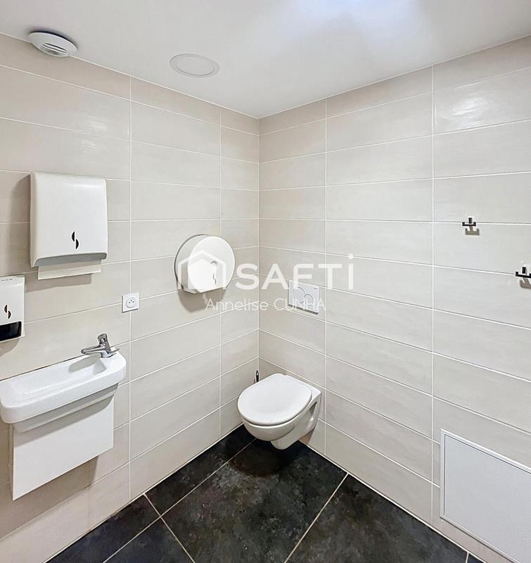 Local commercial - 423 m² - 11 pièces