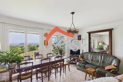 Maison - 141 m² - 6 pièces