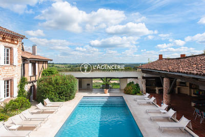 Maison ancienne - 522 m² - 11 pièces