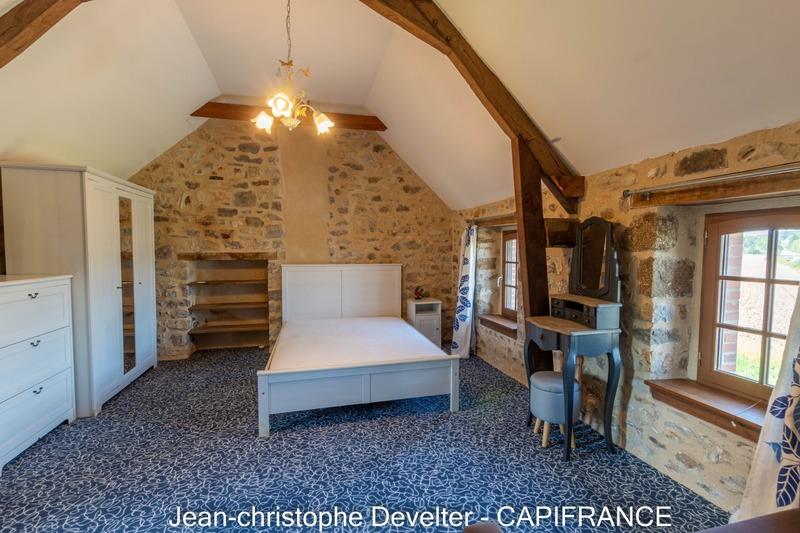 Maison en pierre - 170 m² - 6 pièces