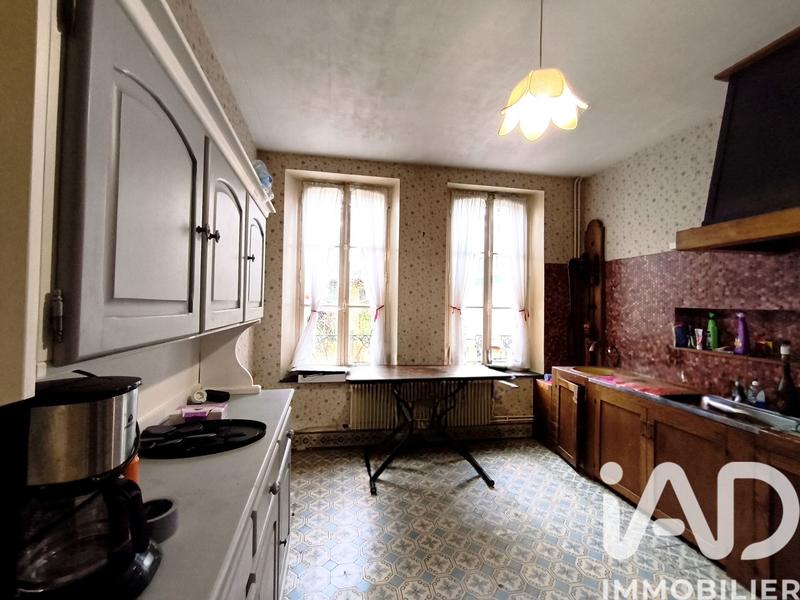 Maison - 176 m² - 10 pièces