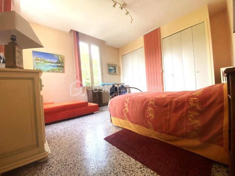 Demeure - 139 m² - 6 pièces