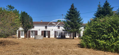 Maison ancienne - 205 m² - 6 pièces