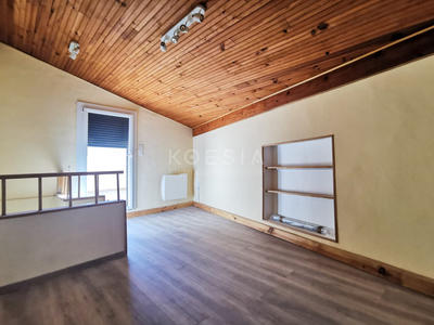 Appartement - 60 m² - 4 pièces