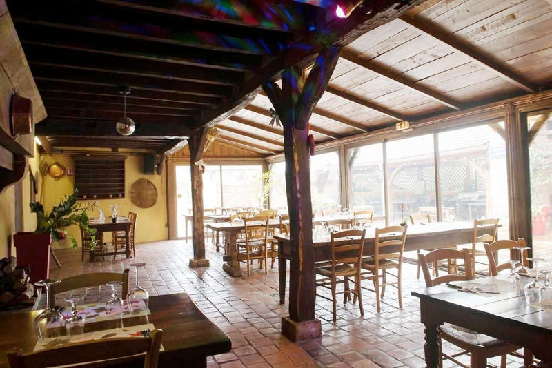 Immeuble - 1 485 m² - 28 pièces