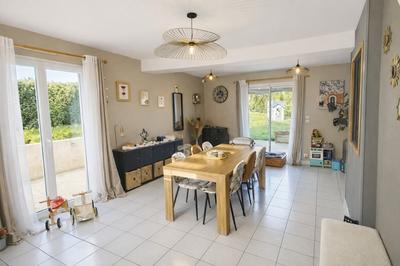 Maison - 79 m² - 4 pièces