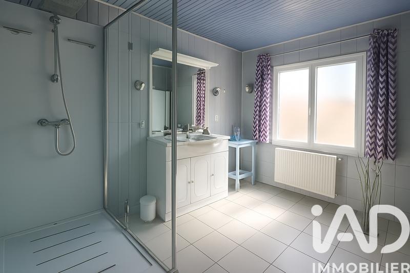 Maison - 208 m² - 6 pièces