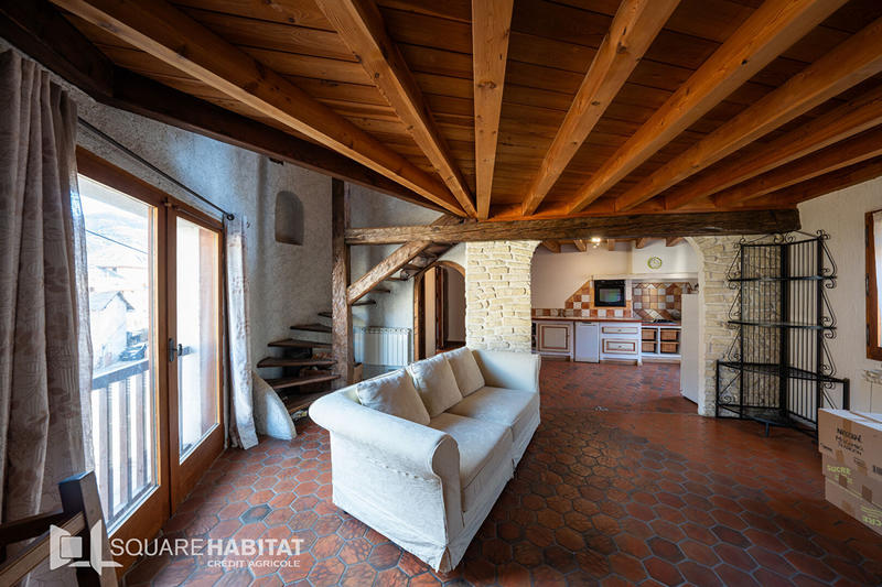 Maison - 233 m² - 5 pièces