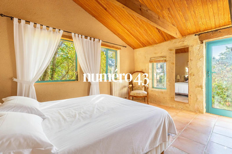 Maison ancienne - 218 m² - 7 pièces