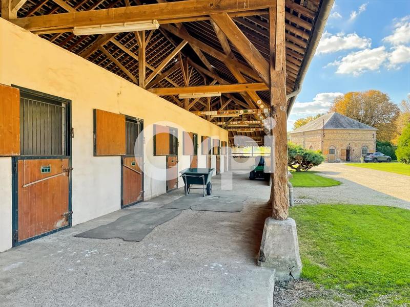 Maison - 250 m² - 7 pièces