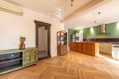 Appartement - 81 m² - 3 pièces