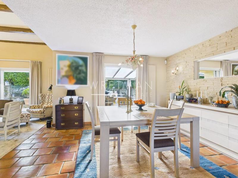 Maison - 161 m² - 6 pièces