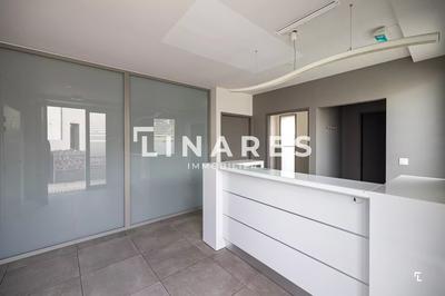 Bureau - 117 m² - 5 pièces