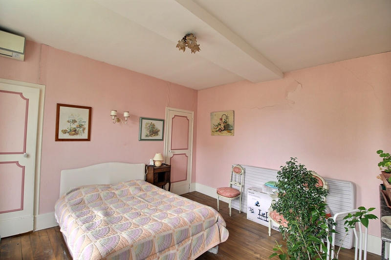 Demeure - 186 m² - 7 pièces