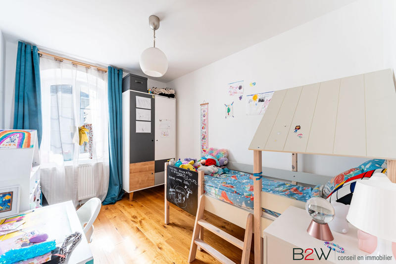 Maison contemporaine - 220 m² - 8 pièces