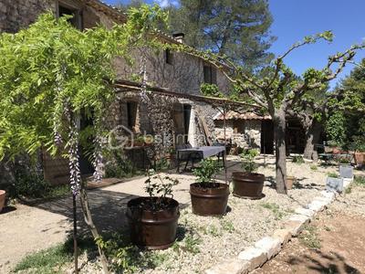 Maison - 181 m² - 6 pièces