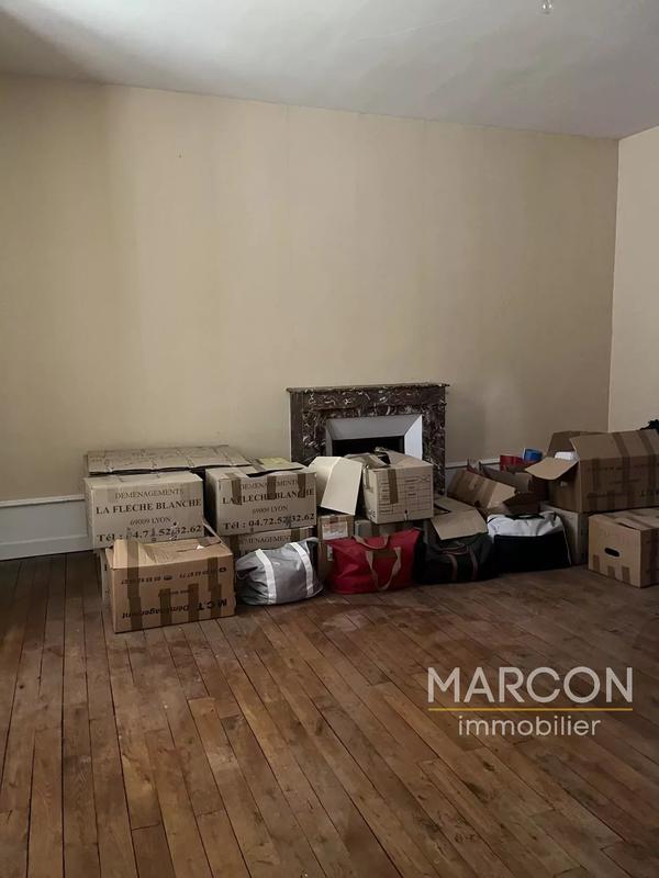 Maison - 207 m² - 9 pièces