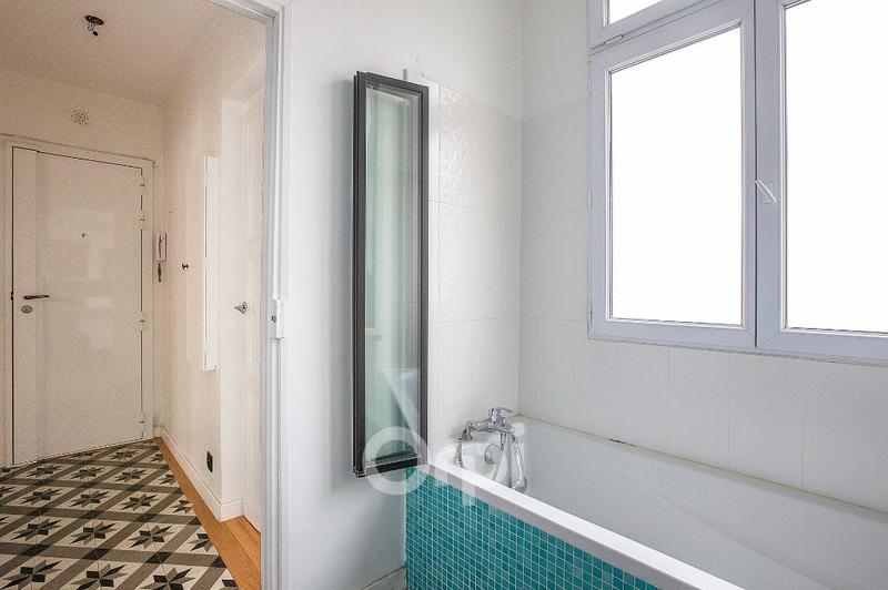 Appartement - 65 m² - 2 pièces