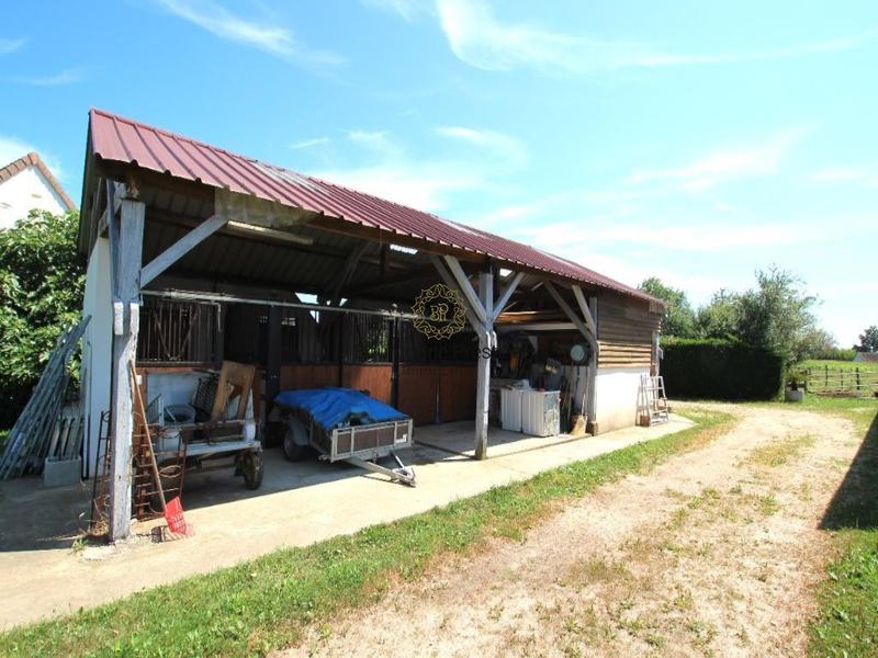 Propriété - 210 m² - 7 pièces