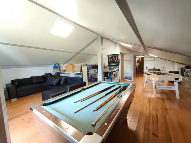 Maison - 196 m² - 7 pièces