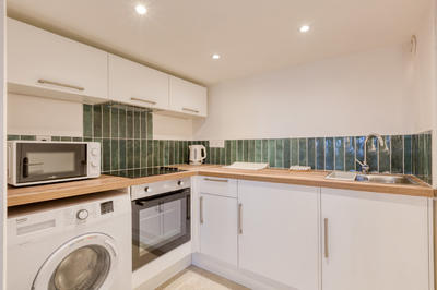 Studio - 30 m² - 1 pièce