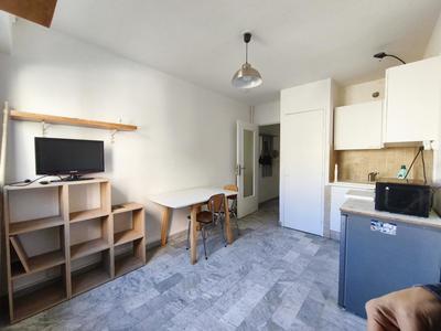 Studio - 16 m² - 1 pièce